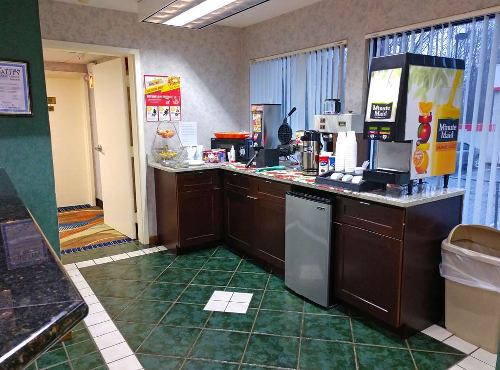 Americas Best Value Inn - Клейтън Ресторант снимка