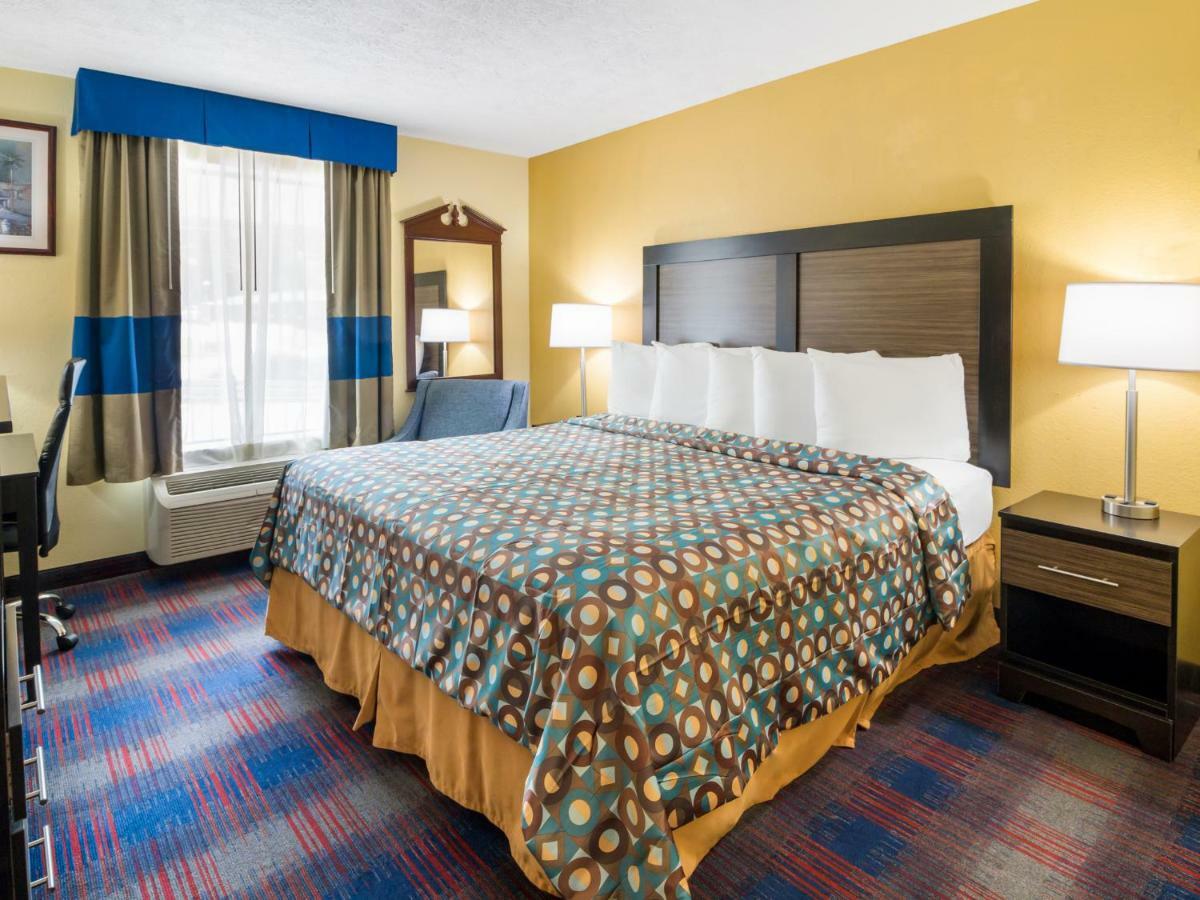 Americas Best Value Inn - Клейтън Екстериор снимка